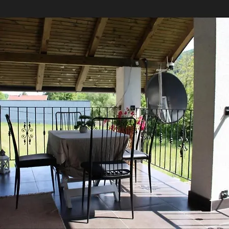 Tatil Evi M&b - Kuca Za Odmor-karanovac *